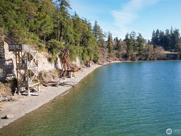 5945 Flagler Road, Nordland, WA 98358