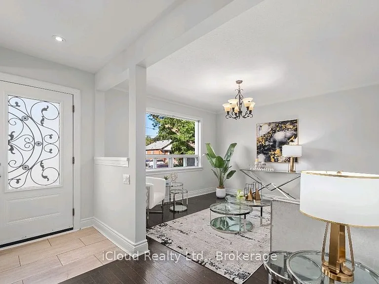 37 Collinson Blvd — Photo 2