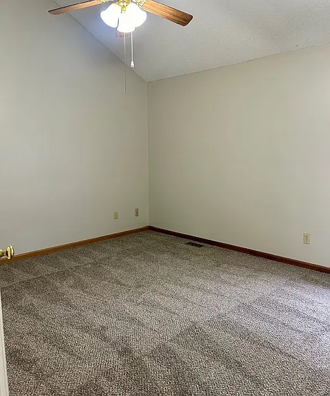 512 McDonald Rd — Photo 9