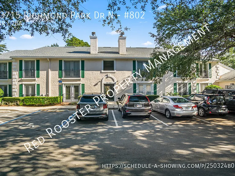 13715 Richmond Park Dr N #802 — Photo 2