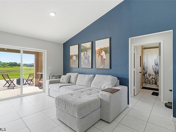 3rd image of 7075 Tide Cir