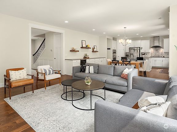 5th image of 22933 SE 52nd Street