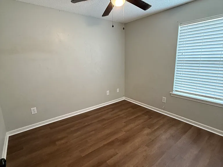 34 Magnolia Dr — Photo 11