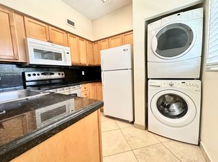 621 Cypress Lake Blvd #B, Deerfield Beach, FL 33441