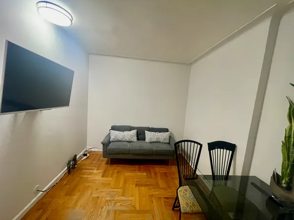 62-64 Saunders Street image 6 of 16