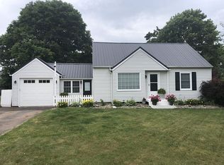 4949 Bear Rd, Liverpool, NY 13088