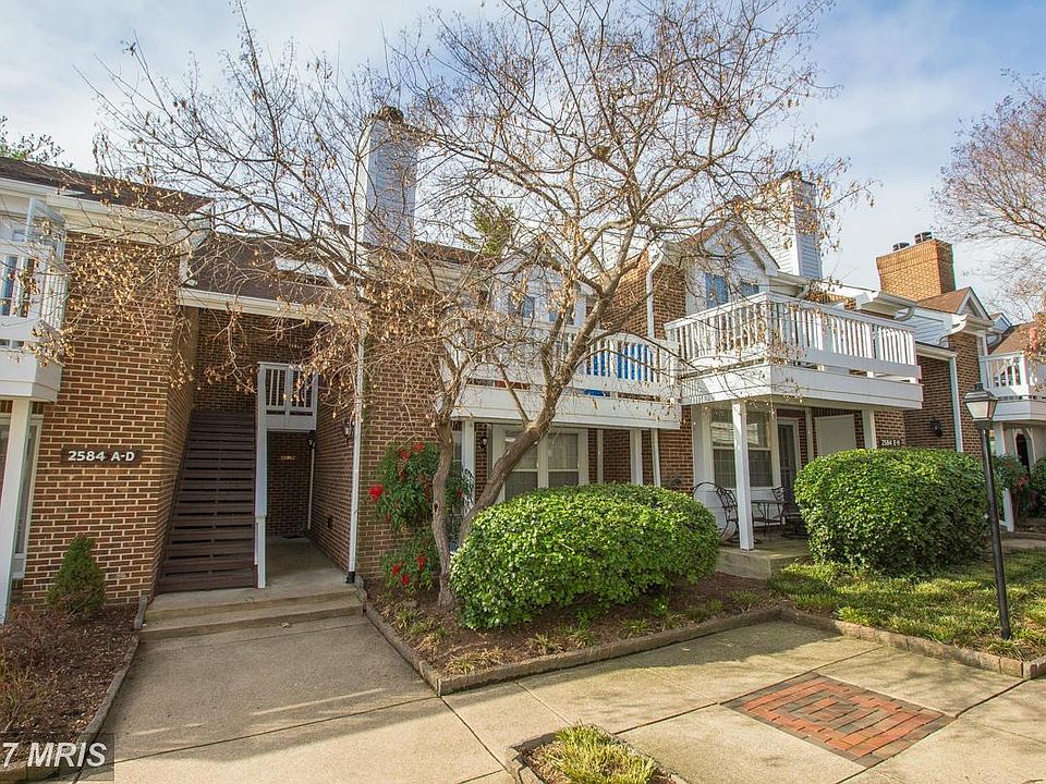 1st image of 2584D S Arlington Mill Dr #4
