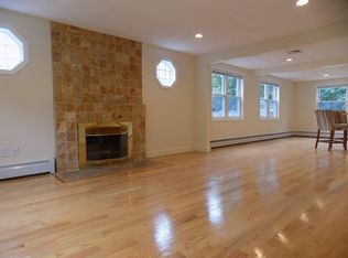 464 Park St, North Reading, MA 01864