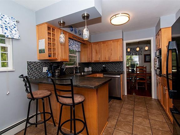 5th image of 3112 Drier Rd