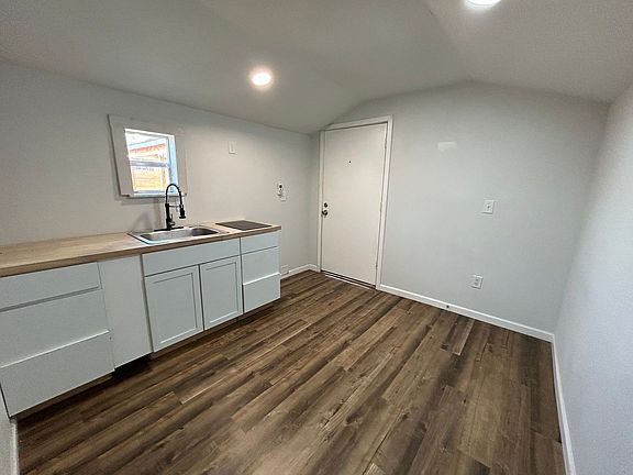 3rd image of 1046 Lombrano St #B