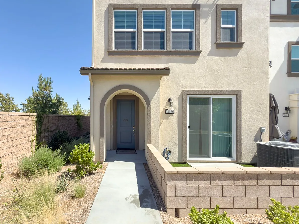 Building Photo - 28076 Melrose Dr