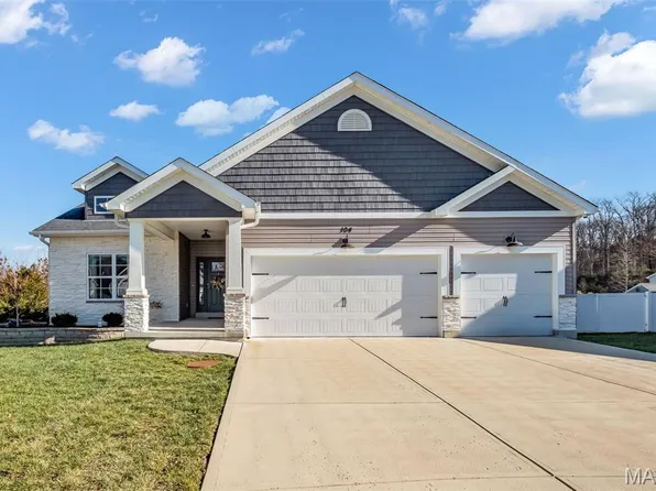104 Regency Ct, Herculaneum, MO 63048