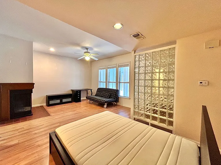 2529 Rio Grande St #88 — Photo 6