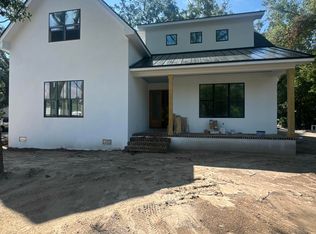 325 Neptune Rd, Saint Simons Island, GA 31522