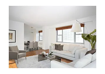 Rented by R New York
