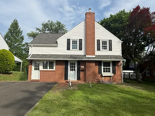 604 Meadow Ln Photo 1
