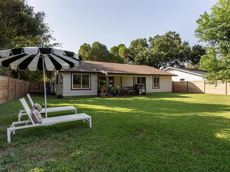 5402 Fernview Rd — Photo 24