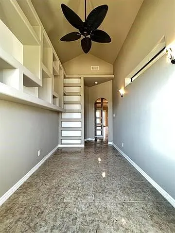 6030 Queens Ct — Photo 28