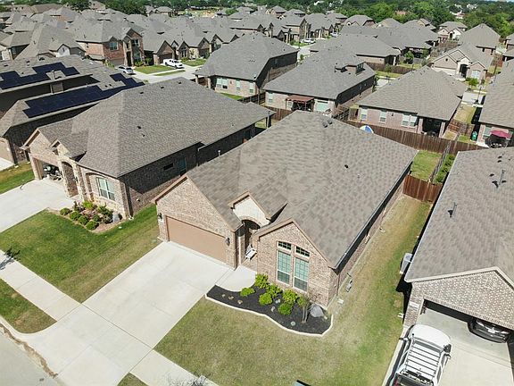 2nd image of 3809 Crosstrees Dr