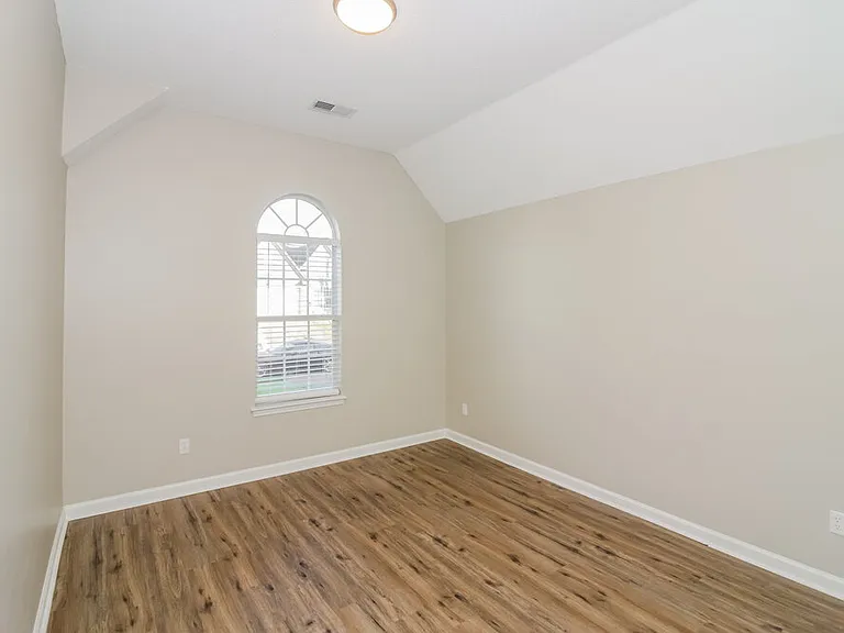 1125 Red Fern Cir W — Photo 13
