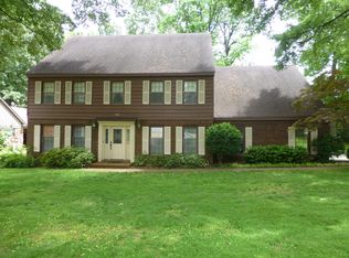 5693 Ashley Sq S, Memphis, TN 38120