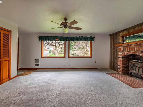 5th image of 1630 Underwood Ave