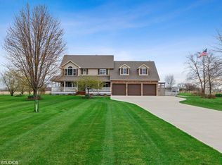 26726 S Mc Kinley Woods Rd, Channahon, IL 60410