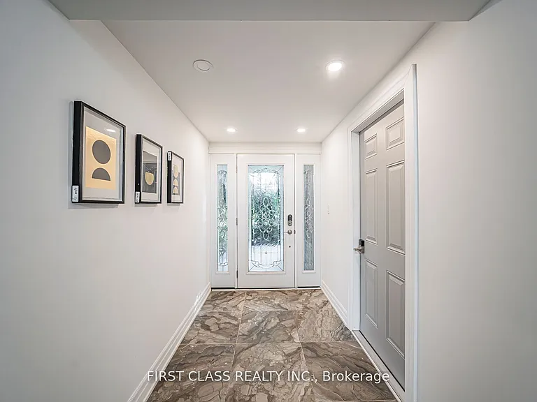 1148 Kingdale Rd — Photo 3