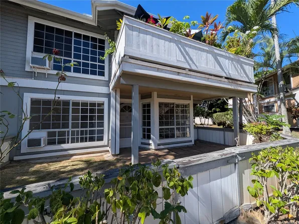 605 Mananai Pl #25C, Honolulu, HI 96818