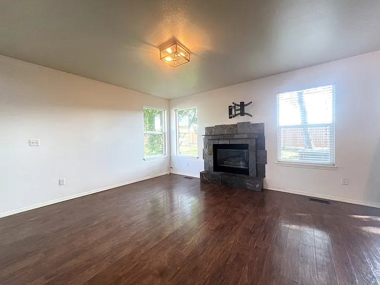 5851 N Cobbler Ln — Photo 8