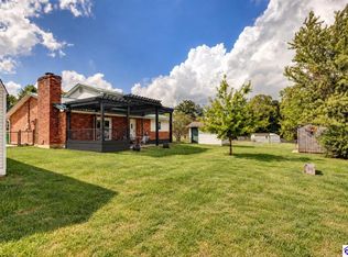 872 Rhonda Ct, Radcliff, KY 40160