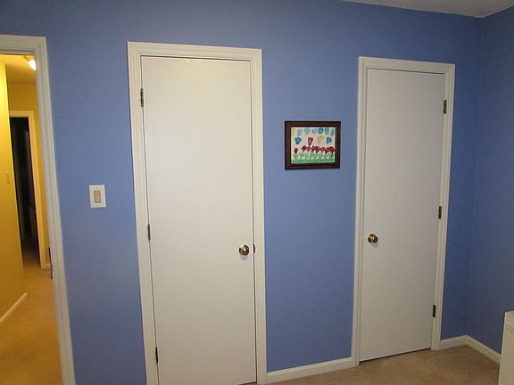 5th image of 1345 Claude Ave