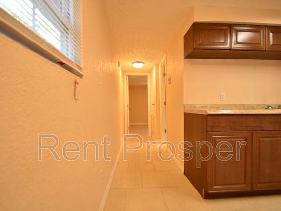 5th image of 3604 Washington St