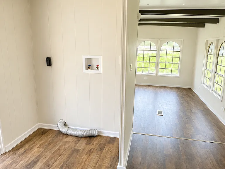120 Ash Nicole Ln — Photo 4