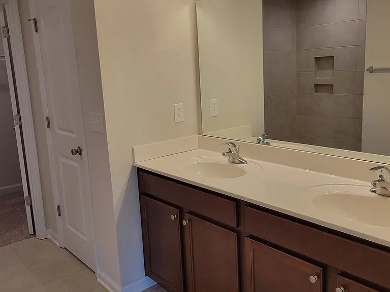4942 Warrior Dr — Photo 8