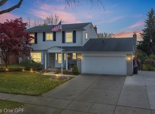 37177 Munger Dr, Livonia, MI