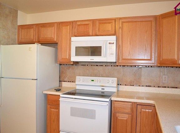 5th image of 127 Palmilla Ave