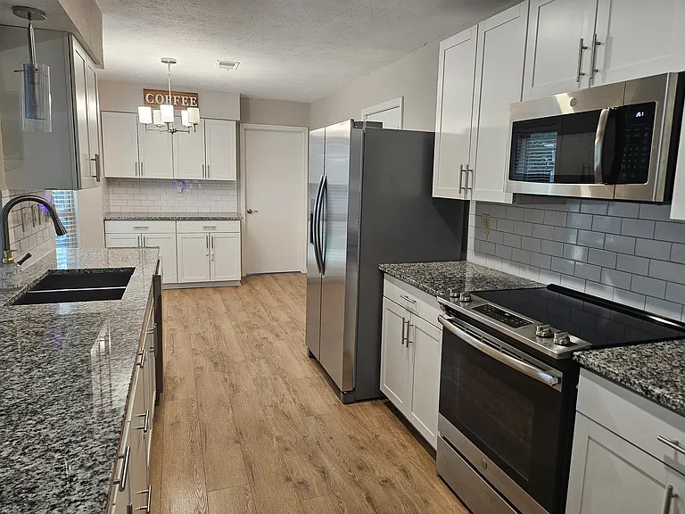 1344 Heidi Dr — Photo 1