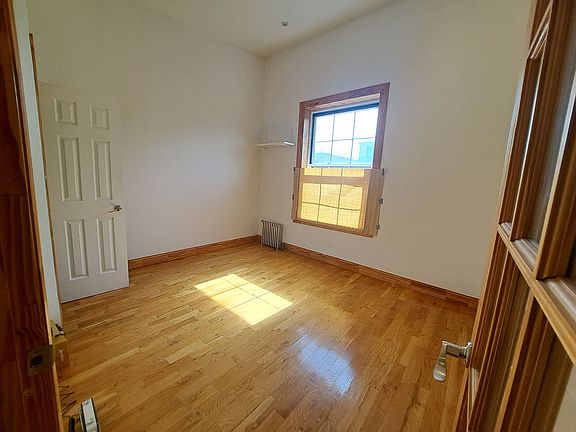 3rd image of 193 Troutman St #3F
