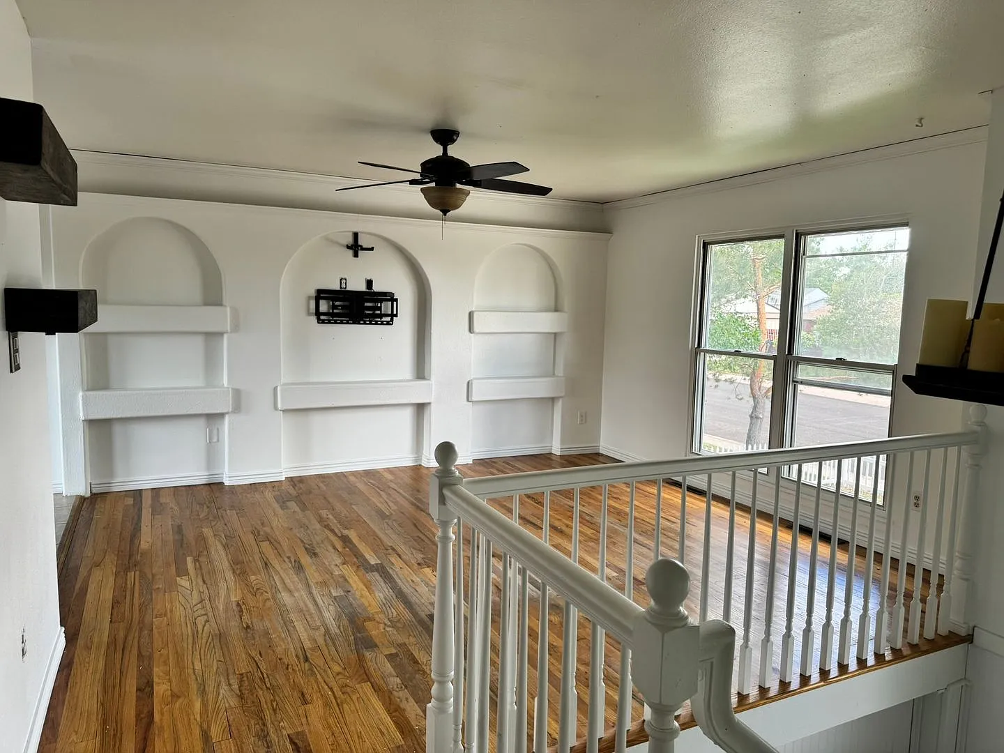 Spacious 3 Bedroom — Photo 2