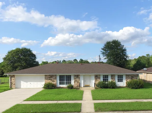 1104 Meadowbrook Dr, Deridder, LA 70634
