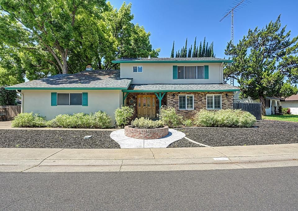 1st image of 10166 La Gloria Way