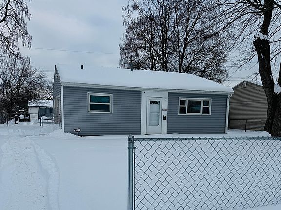 2nd image of 3018 Woodway Rd