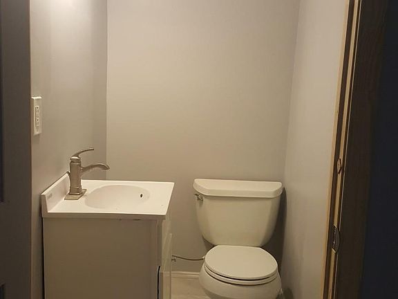 Half of bath 1st floor