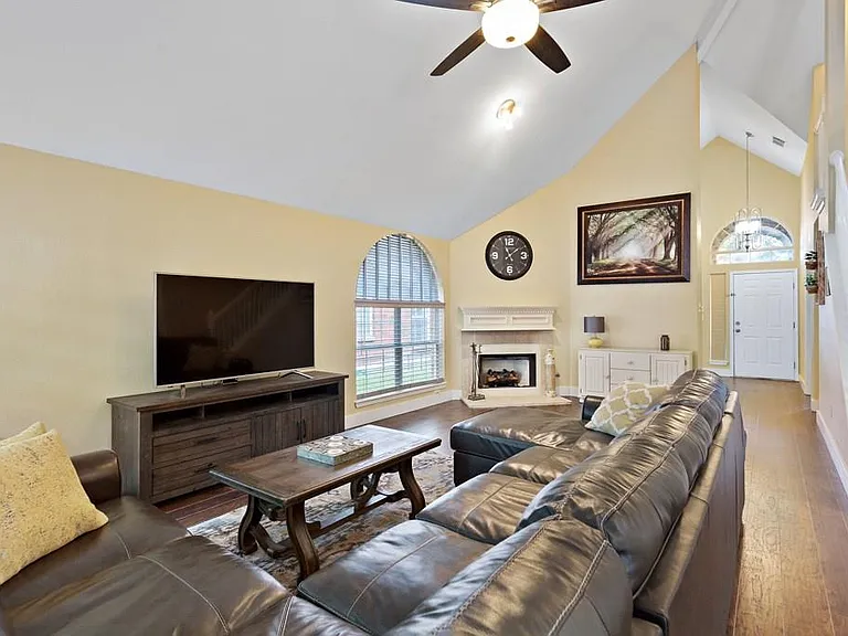 8203 Miller Falls Dr — Photo 12
