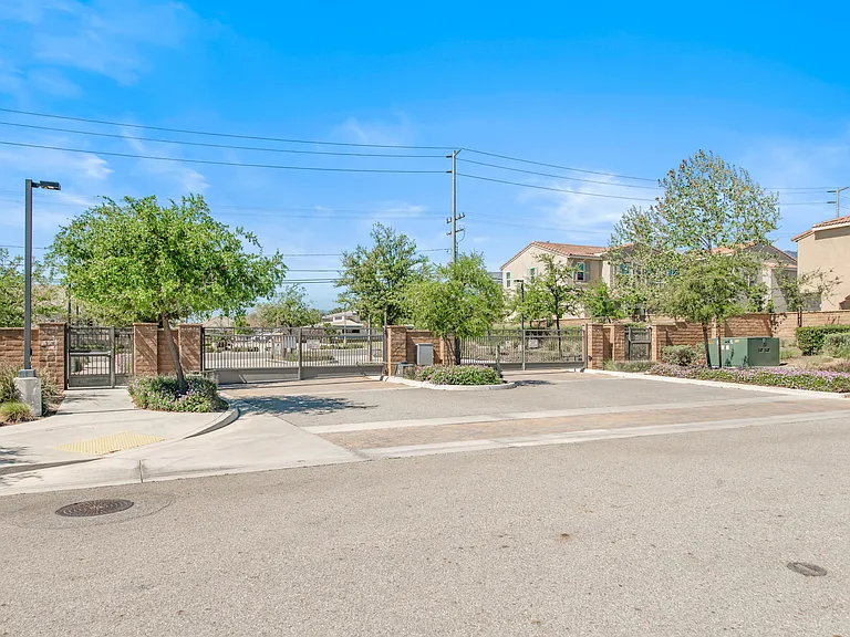 7155 Citrus Ave #137 — Photo 34