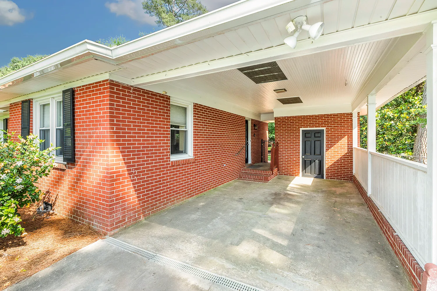 3 bed, 1467 sqft, $1,850 — Photo 4