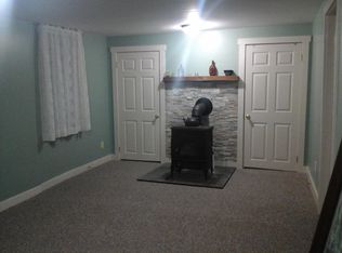 805 Pond Rd, Manchester, ME 04351