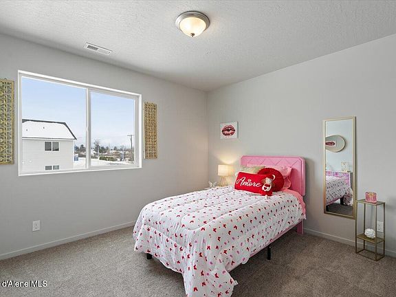 5th image of 1581 N Wilhelm Way