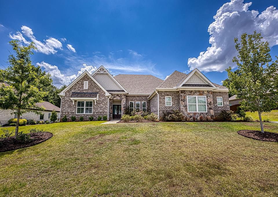 1st image of 647 Charleston Mills Dr